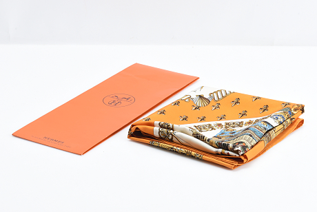 Hermès scarf
