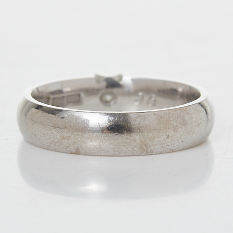 Ring 18 k vitguld diamant