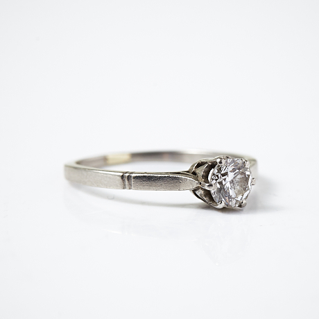 Ring 18 k vitguld diamant