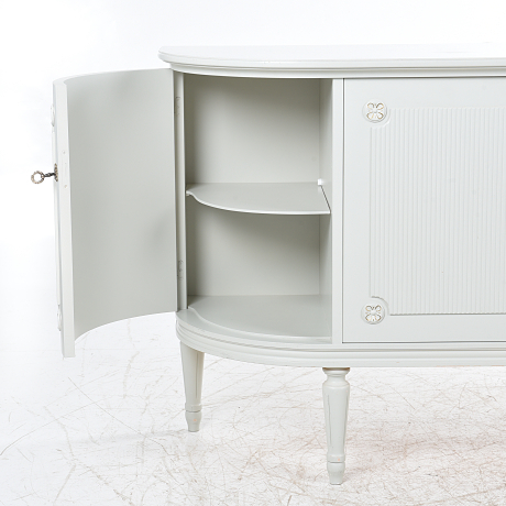 Sideboard gustaviansk stil